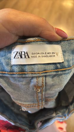 Wemon short, ZARA Size  2 USA