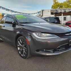 2017 Chrysler 200 S