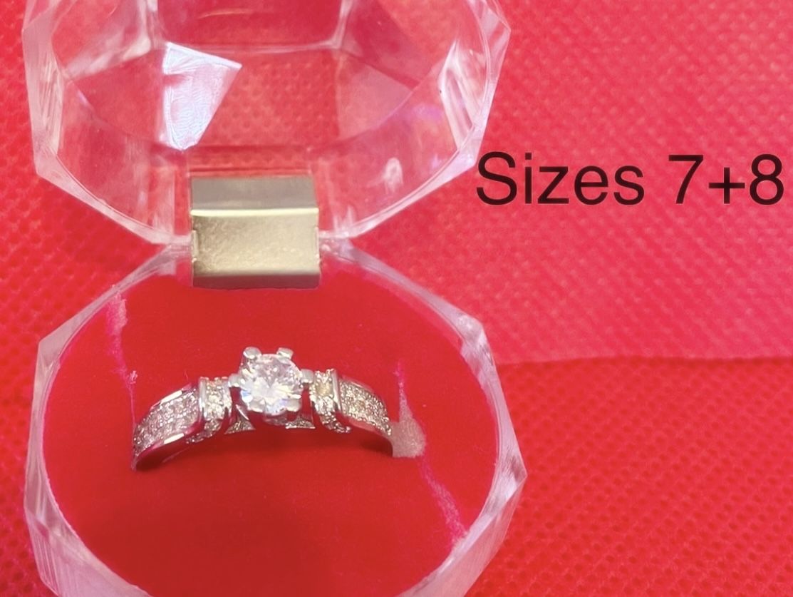 Engagement Ring With Box