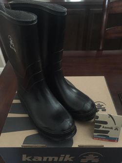 New rainboots size 6