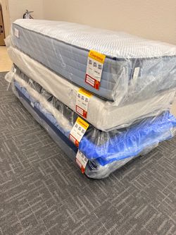 Clearance model mattresses