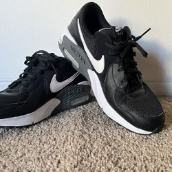 Nike Air max Excee Men’s 9.5