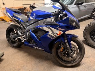 2004 Yamaha R1 all stock low miles