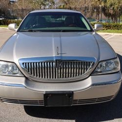 One Owner Private Sale Lincoln Town Car Ultimate Drives Fantastic