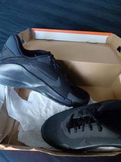 Nike flex train shoes
