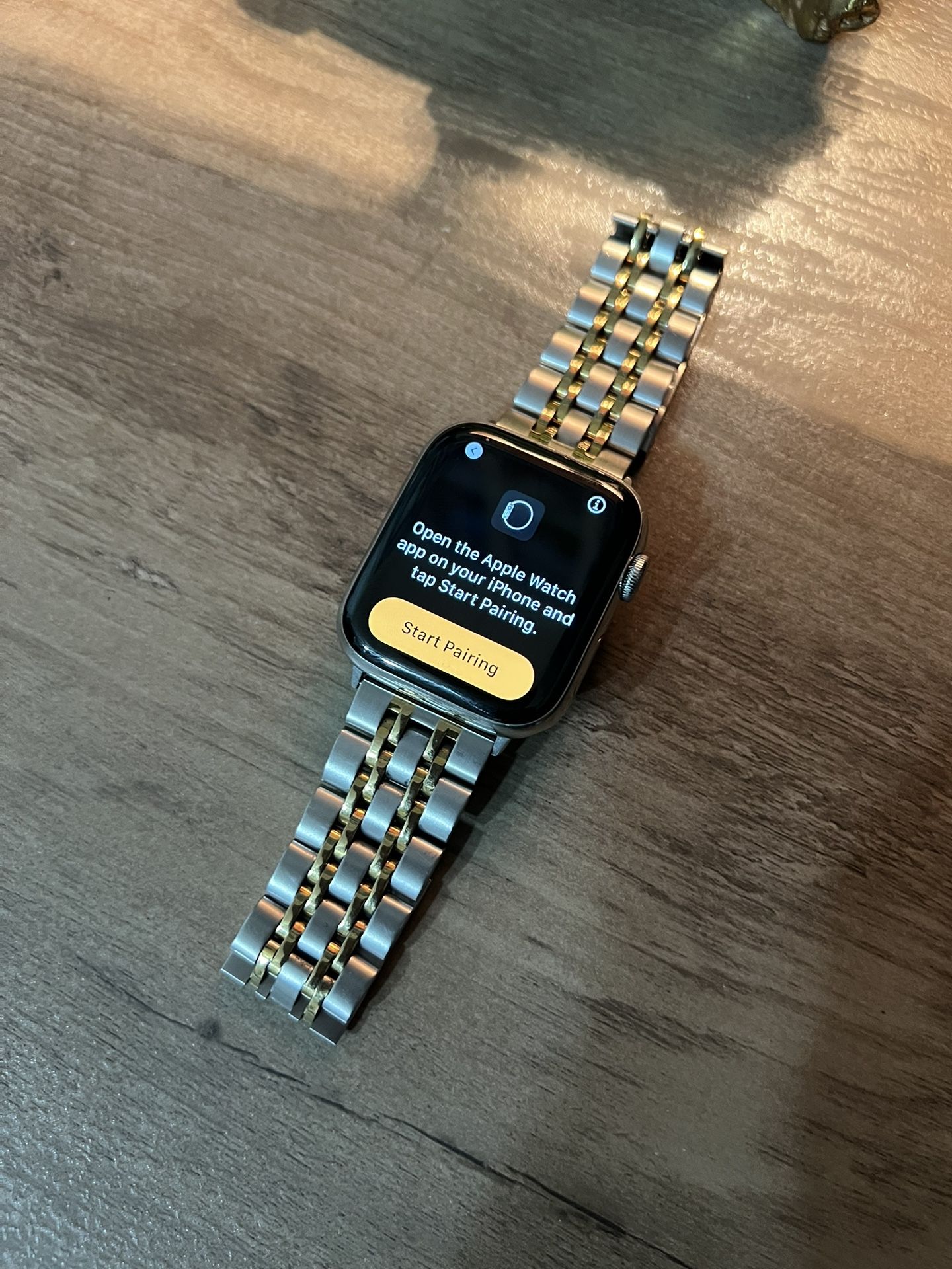 Apple Watch Series 5 44mm Stainless Steel Case