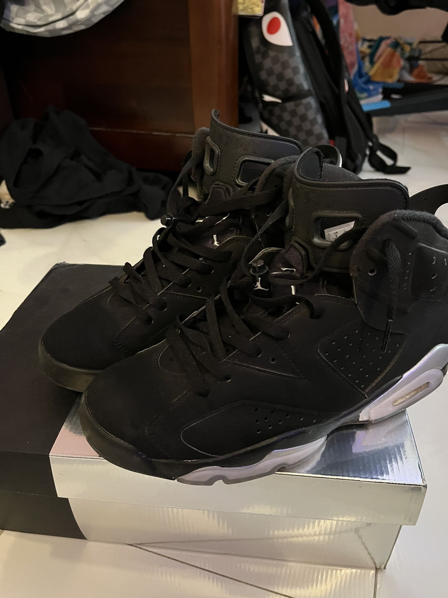 Jordan 6 Chrome