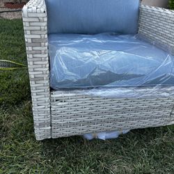 brand new patio set