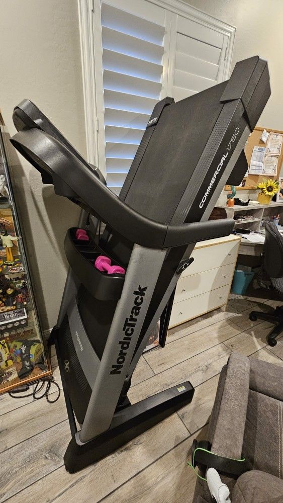 NordicTrack 1750 TREADMILL