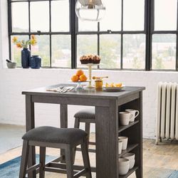 Counter Height Table With 2 Stools