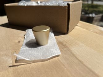 Aluminum Alloy Furniture Handle Golden Kitchen Cabinet Door Handle Single Hole Wardrobe Drawer Knob Round