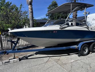 Larson Wake Boarding /fishing Boat