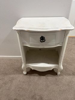 French Provincial White Nightstand with Drawer