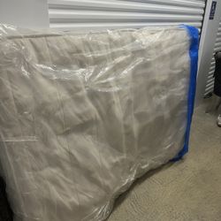 Full Size Matress 