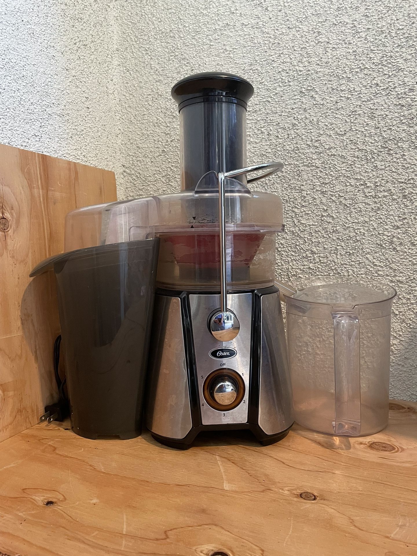 Oster Juice Extractor