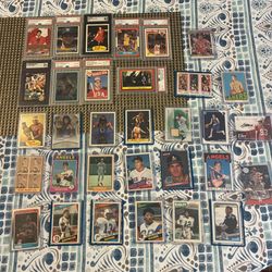 Lot Of 32 Sports Cards