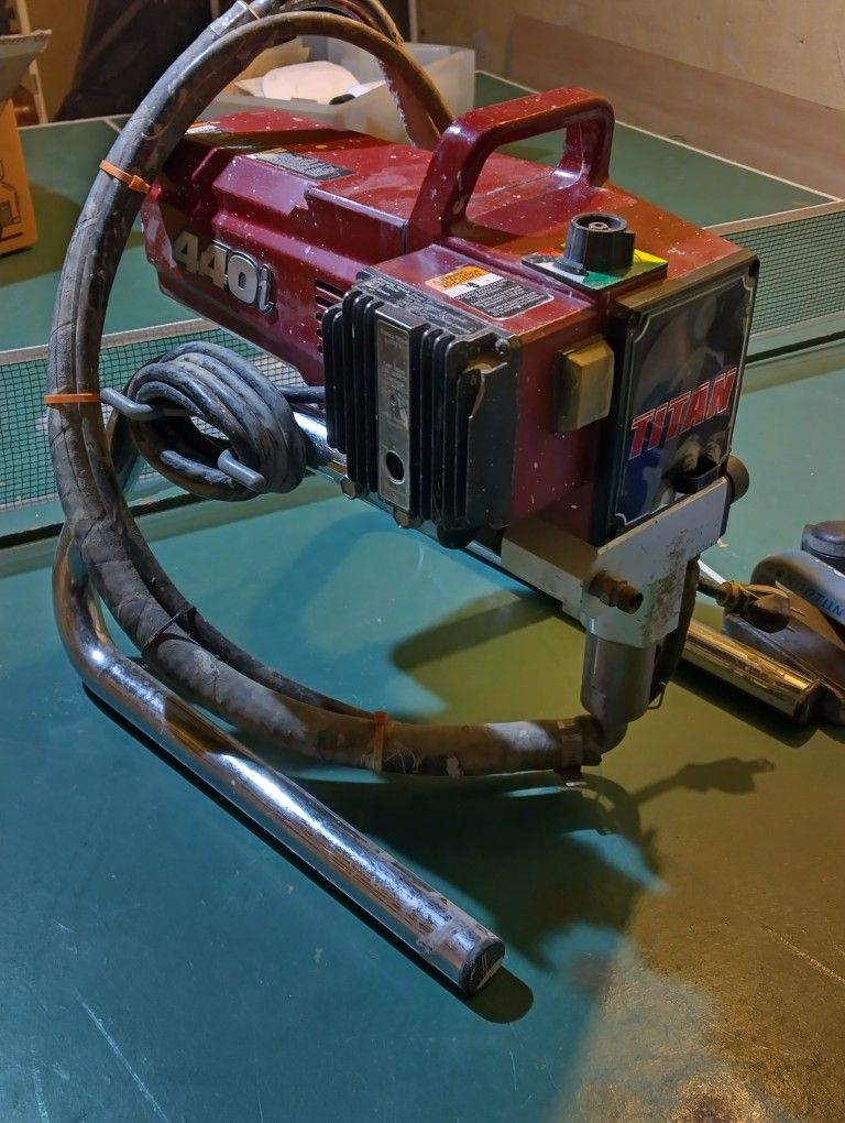 The Titan 440 Spray Machine