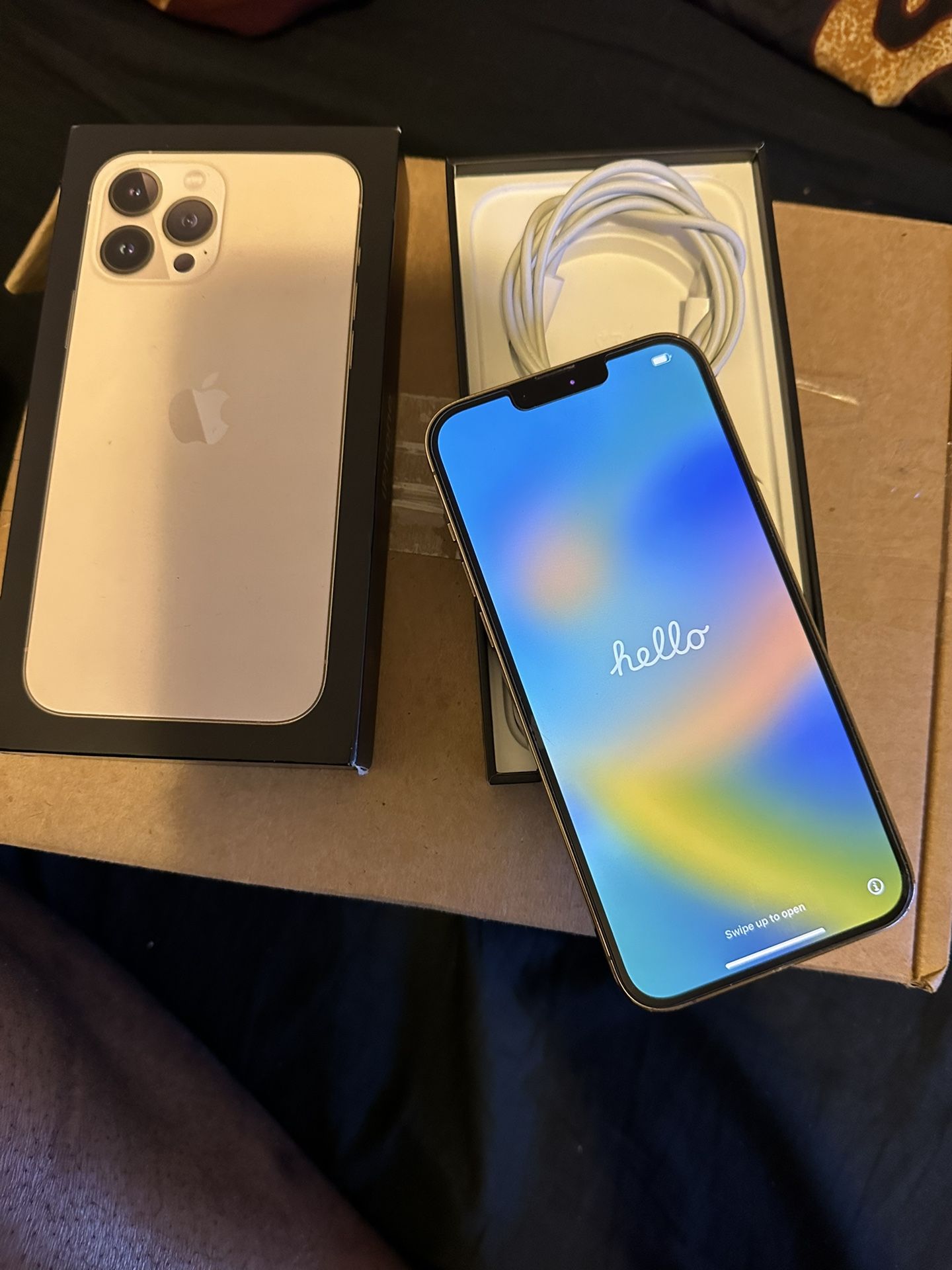 iPhone 13 Pro Max Gold Unlocked 128gb