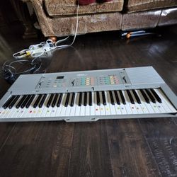 Yamaha Keyboard MIE-1
