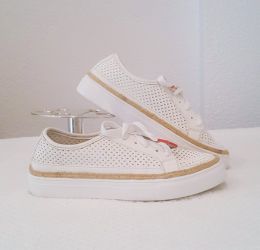 Women's Shoes Size 8