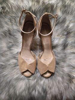 Vintage gold heel