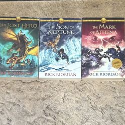 The lost hero book trilogy