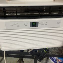 Windows Ac Unit Frigidaire Smart 8000 Btu