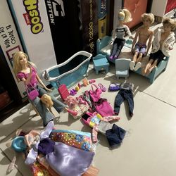 barbies 