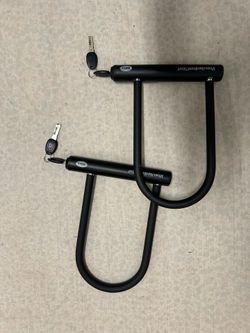 2 new bike locks with keys