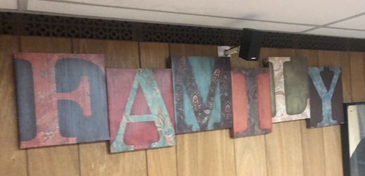 Pier 1 Large Family Sign One Piece 