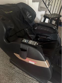 Massage Chair with blue speaker