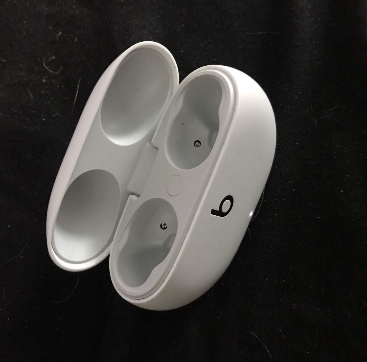 Beats Studio Pro Headphones ( Charging case Only!)