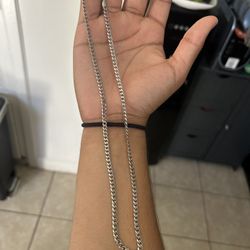 Dazzin Silver Cuban Link Chain 5MM 22 Inches 