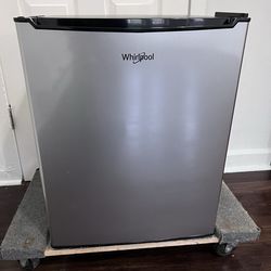 Whirlpool Mini Refrigerator