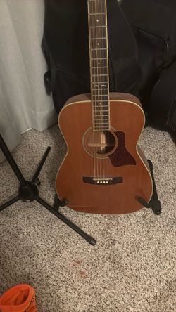 Cort, accoustic guitar