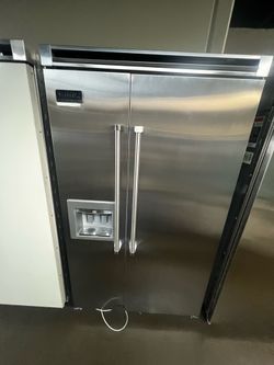 VIKING 48”WIDE BUILT IN REFRIGERATOR STAINLESS STEEL