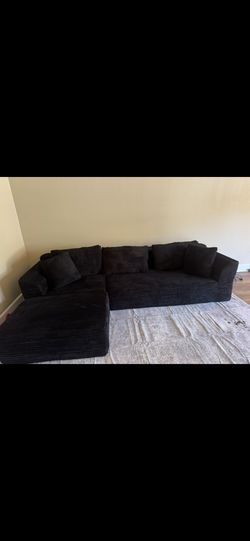 Sectional Couch With L-Shaped Chaise