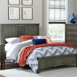 Beautiful Twin Size Bed With Mattress