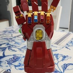 Lego Iron Man Infinity Gauntlet 