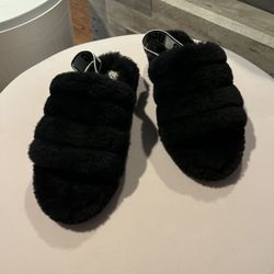 Black Fluffy UGG Sides