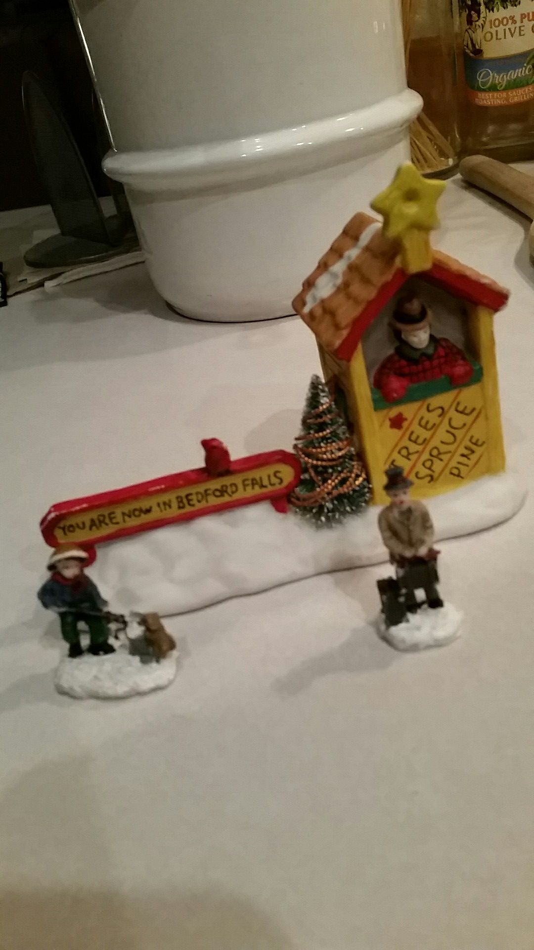 BEDFORD FALLS Town