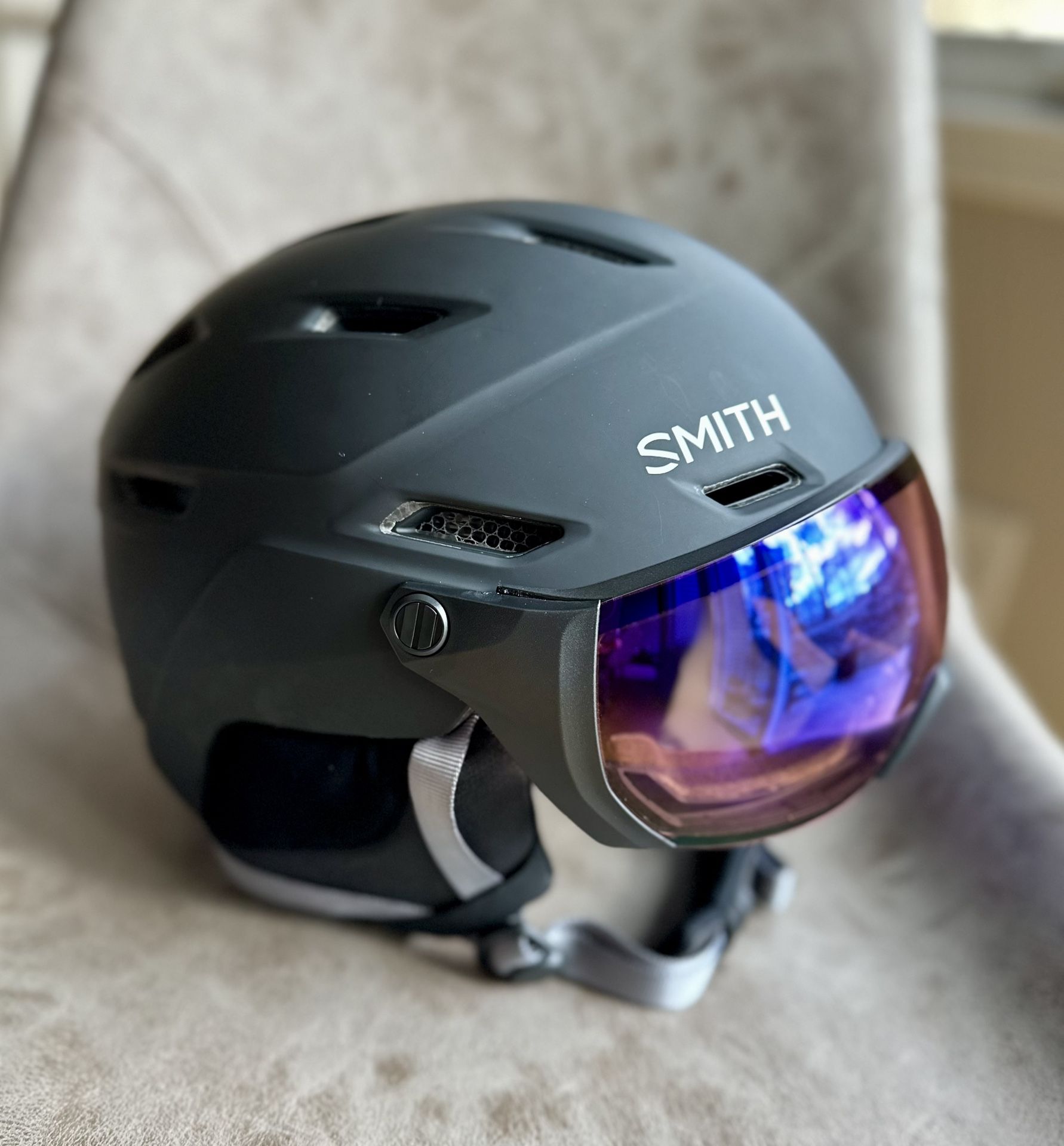 Smith mens Snowboard Helmet (almost New) Size L