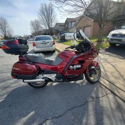 2002 Honda ST1100