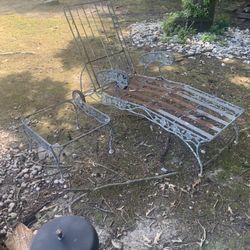 Turn Of The Century Wrought Iron Chase Lounger W/side Table 