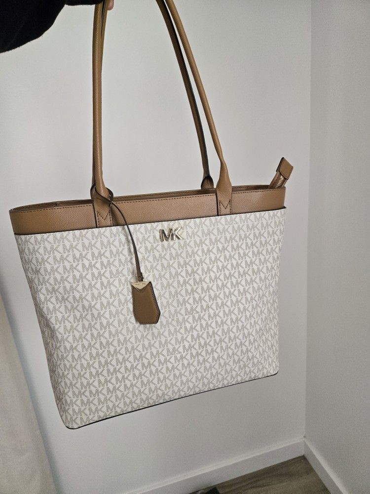 Mk Purse/ Tote