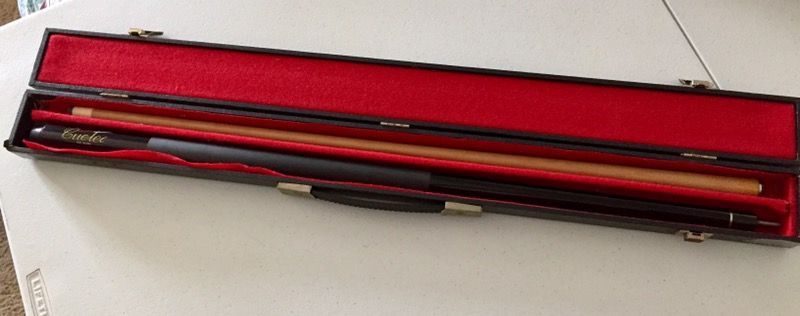 Earl Strickland Cuetec Warp Resistant Pool Cue Stick
