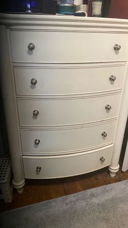 Dresser.