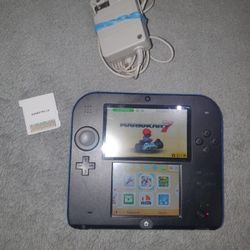 Nintendo 2DS Mario Kart 7 Pre Installed , With Charger, With Pokemon Ultra SUN