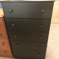 New 5 drawer Dresser Chest 