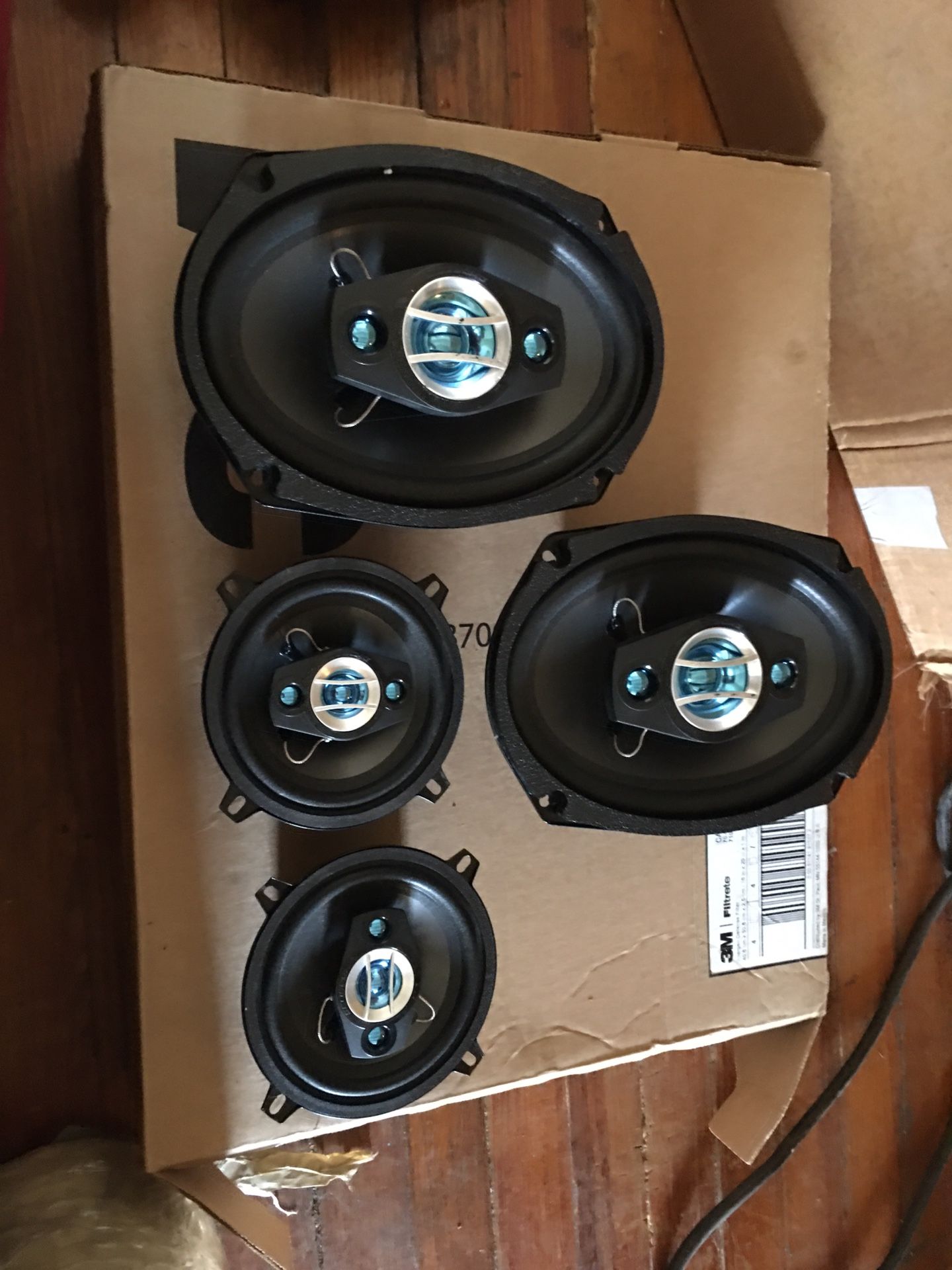 Scosche HD57684 HD car speakers